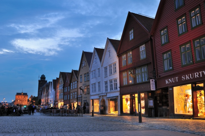Dřevěné domky v Bryggen jsou častým námětem fotografií pořízených v druhém největším městě Norska, Bergenu. Foto: Aleš Michálek