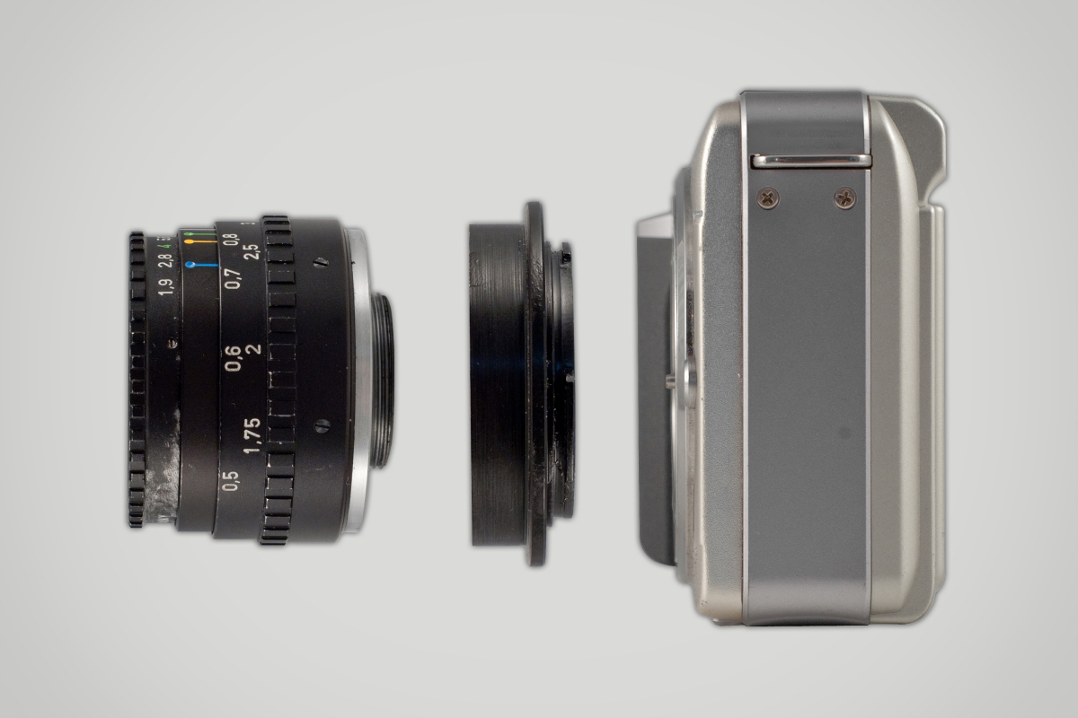 Olympus PEN, objektiv Schneider-Kreuznach Xenon 40 mm F1,9 a redukce.jpg