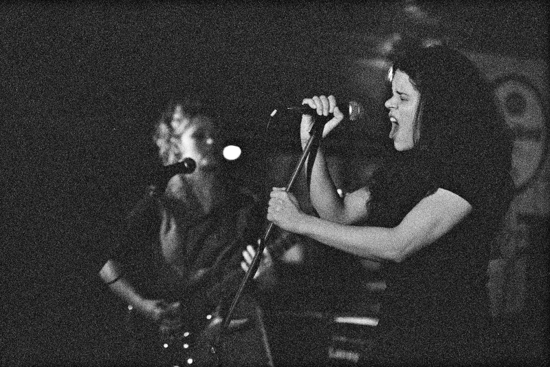 Koncert Stillknox, únor 2012. Nikon FM2, AF Nikkor F1,8D, 1/60 S, F1,8, Ilford Delta 3200 Professional