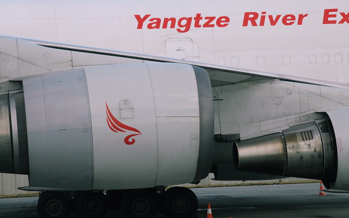 Yangtze River Express B747, Nikon D300S, AF-S Nikkor 16-85 mm F3,5-5,6G ED VR DX, 1/160 s, F10, ISO 500, ohnisko 78 mm.jpg