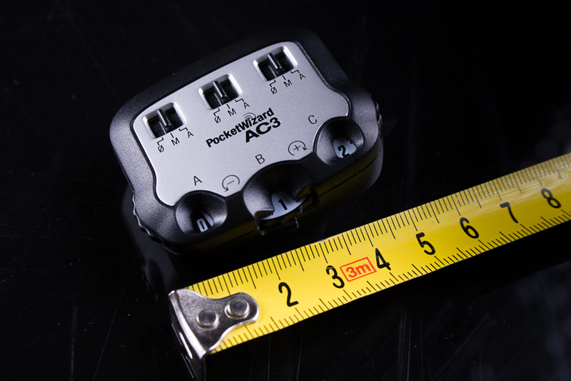PocketWizard AC3 Zone Controller - malá součástka, která řídí celý systém blesků.jpg