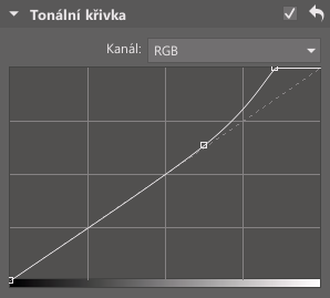 uprava fotografii produktu - krivka, ktera zesvetluje, ale tmave barvy ponechava stejne