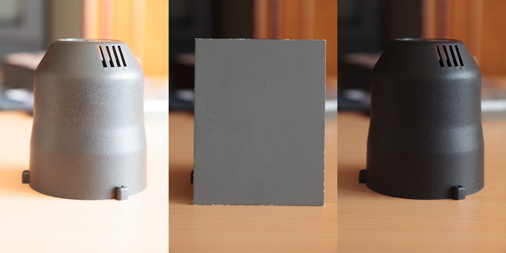 Tmavý objekt, bodové měření expozice. Vlevo exponováno podle objektu (přeexponováno o 3EV), vpravo exponováno podle šedé tabulky (je věrně zachycena černá barva objektu)