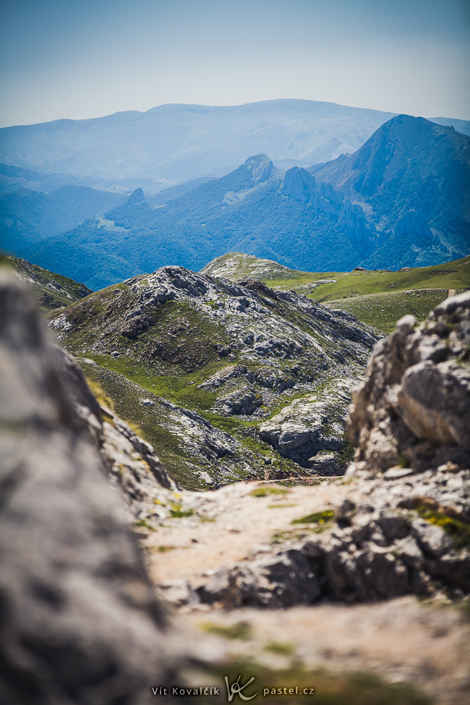Canon 5D Mark II, Canon EF 70–200/2.8 IS II, 1/250 s, f/2.8, ISO 100, ohnisko 200 mm