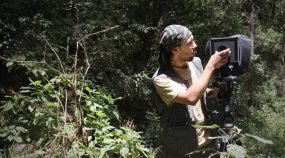 Do Afriky přivedlo Jana Svatoše focení. Teď ji odhaluje ve filmu