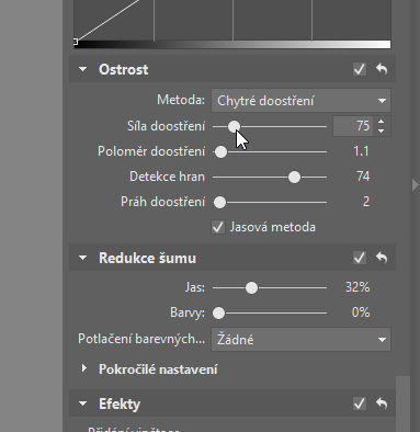 Zaostření fotky: parametry ostrosti pro doostření fotografie.