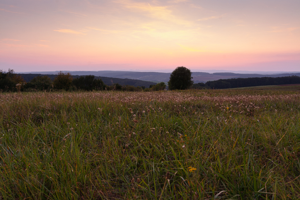 Změna světla v krajině - slunce blíž k horizontu