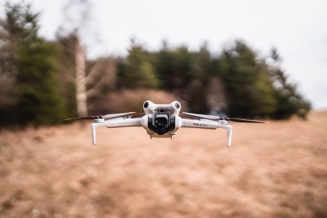 Focení dronem, letící dron